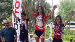 BAŞKAN TURGAY GENÇ; ALTIN PEDALLAR TÜRKİYE ŞAMPİYONUNU AĞIRLADI