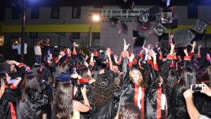 NESİBE AYDIN’DA MEZUNİYET SEVİNCİ