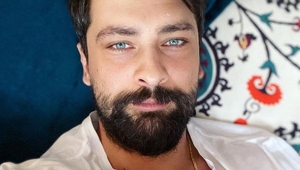 ONUR TUNA'NIN YENİ POZU BEĞENİLDİ