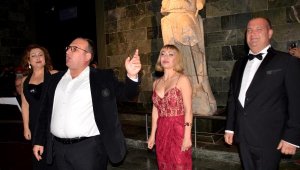 ANTALYA MÜZESİ OPERA ŞARKILARIYLA YANKILANDI