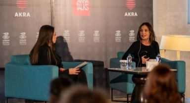 ÜNLÜ OYUNCU ŞENAY GÜLER'DEN KEYİFLİ SÖYLEŞİ