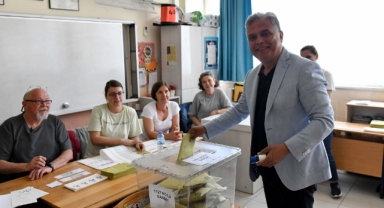 BAŞKAN UYSAL, OYUNU KULLANDI