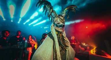 TEPİNE TEPİNE DANS