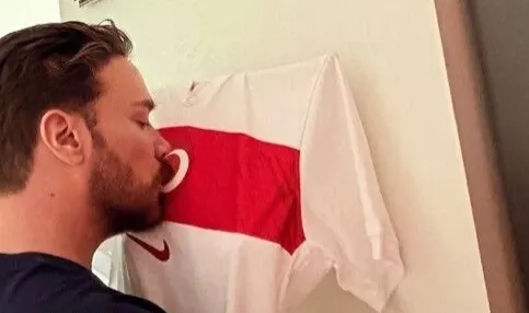 Ay-Yıldızlı Zafer! Ünlü İsimlerden Dünya Kupası Coşkusu